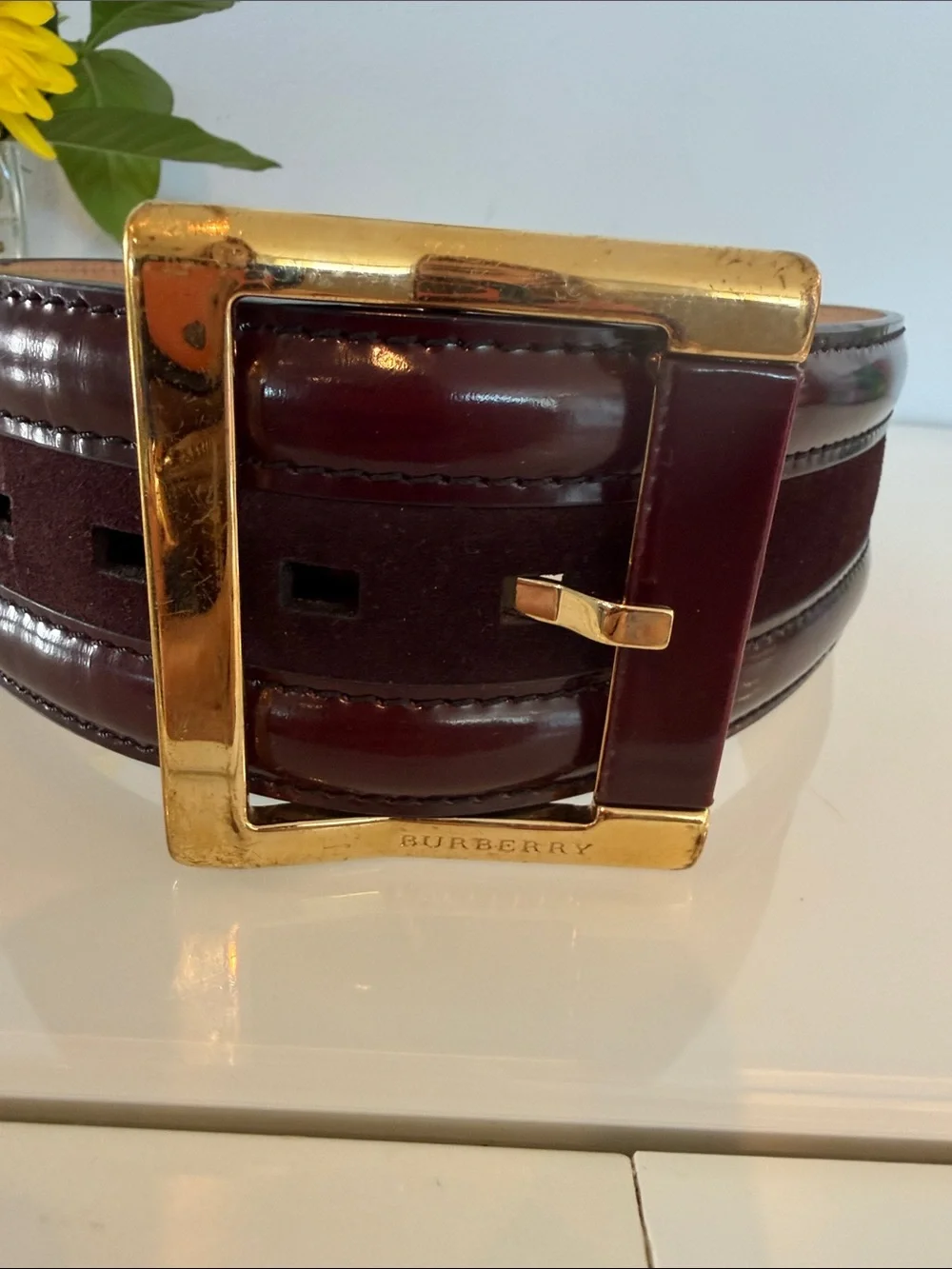 Burberry Men’s Dark Brown Leather Belt with Gold Buckle Retail:$ $450-$550